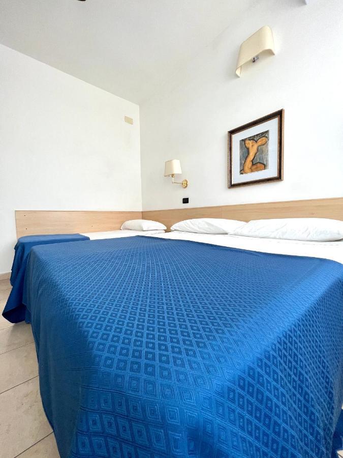 Hotel B&B Montecarlo Milano Marittima Exterior photo